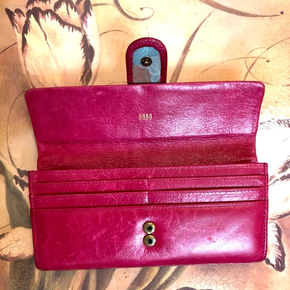 Beautiful Pink HOBO Wallet 💞 - Picture 8 of 13